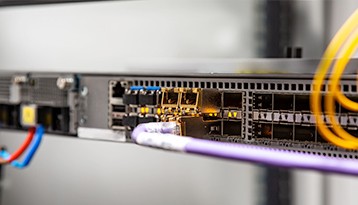 Low Jitter Differential MEMS Oscillator -DSC12